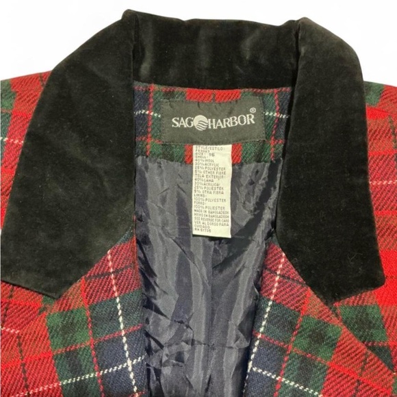 Vintage Sag Harbor Red & Green Plaid Jacket with Black Velvet Collar office - Picture 3 of 8